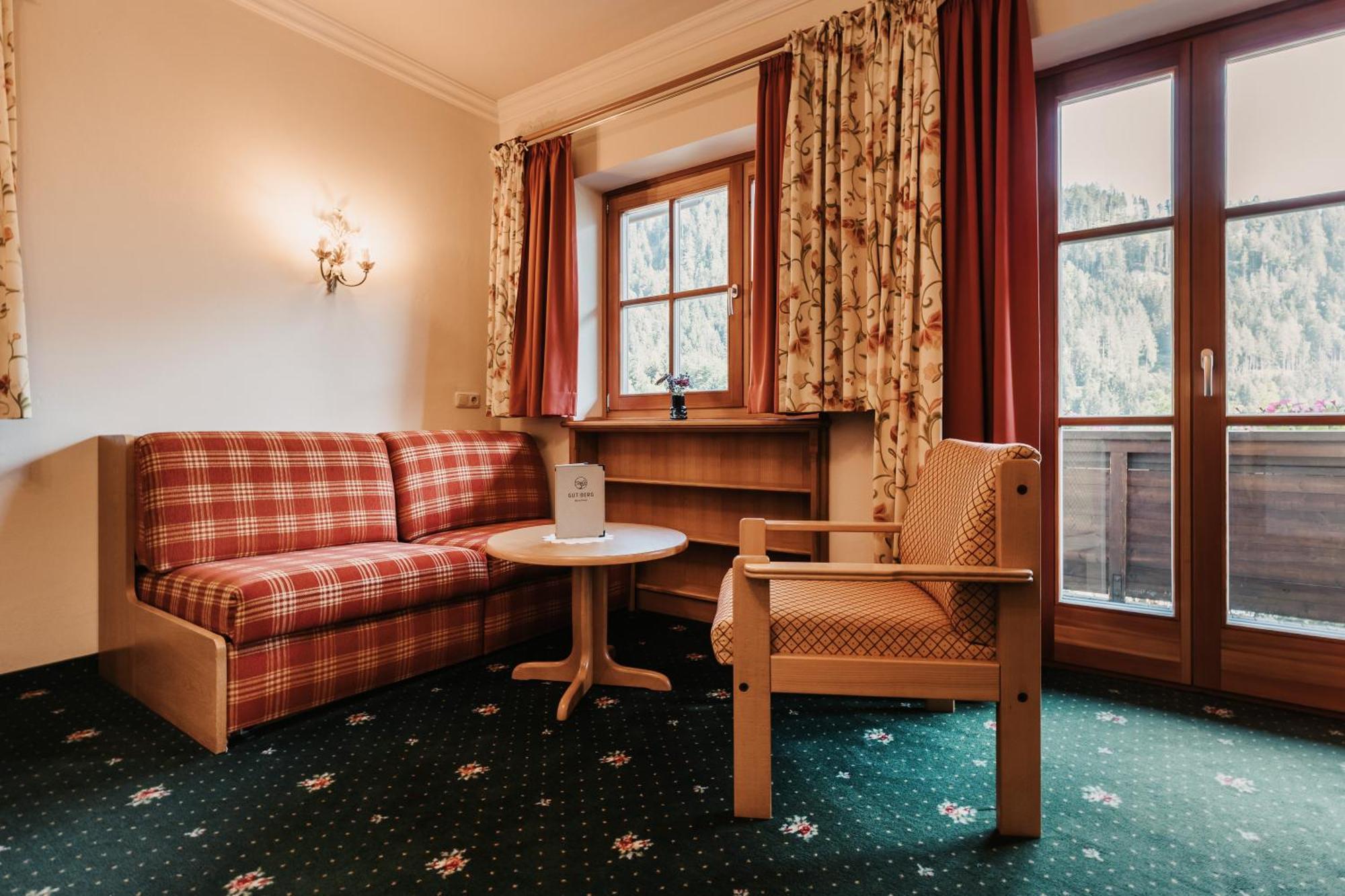 Gut Berg Naturhotel Sankt Johann im Pongau Rum bild