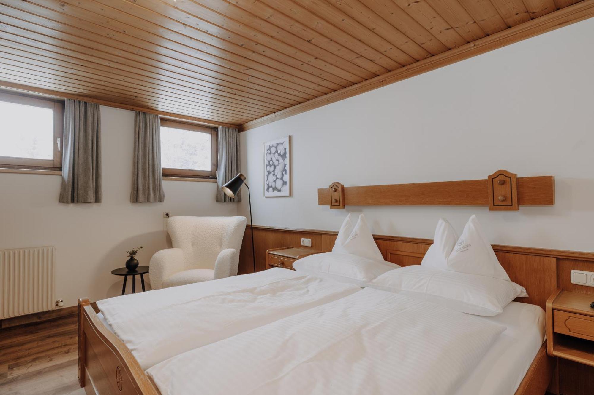 Gut Berg Naturhotel Sankt Johann im Pongau Rum bild