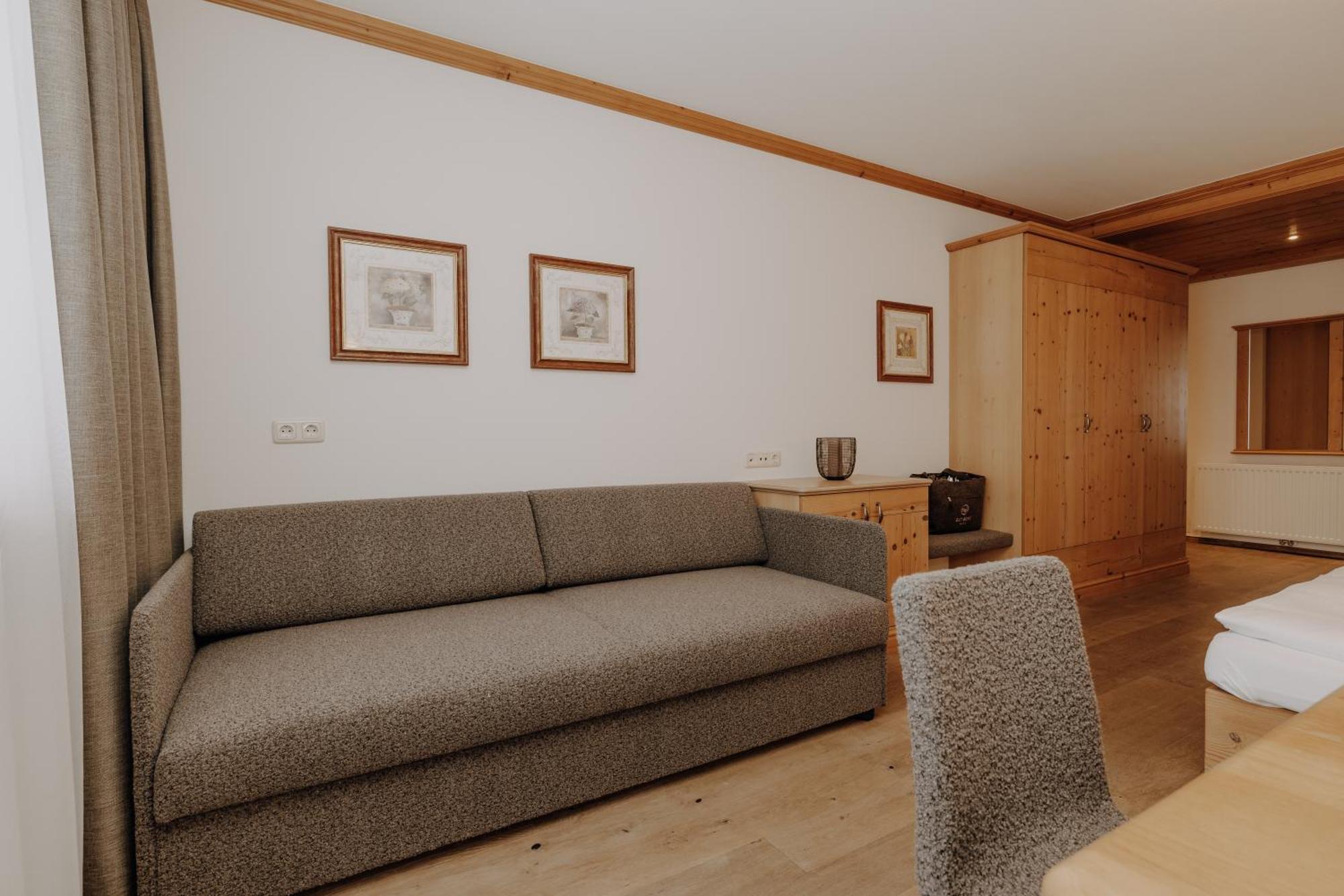 Gut Berg Naturhotel Sankt Johann im Pongau Rum bild